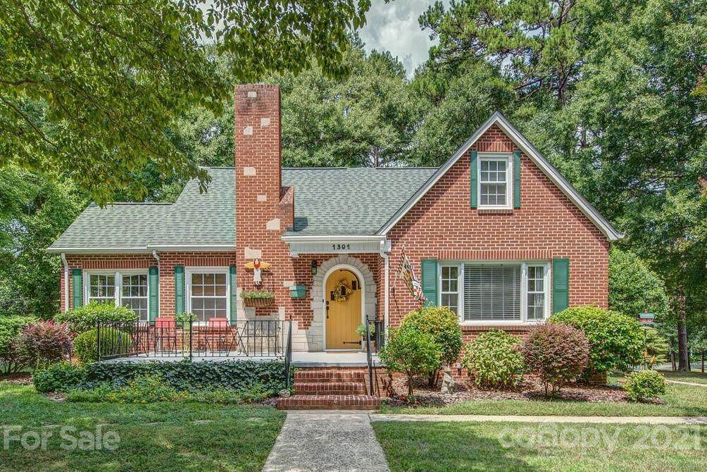 1301 Midwood Drive - Photo 1