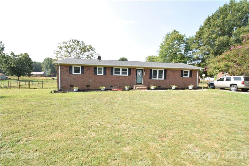 1152 Marys Grove Church Road - Photo 1