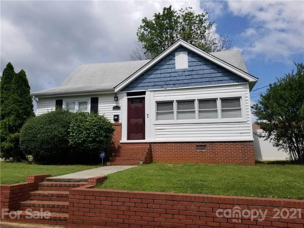 305 Weldon Street - Photo 1