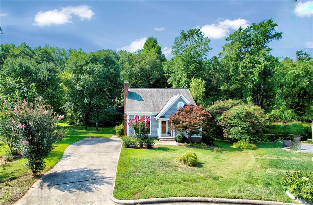 1951 Rhoden Court - Photo 1