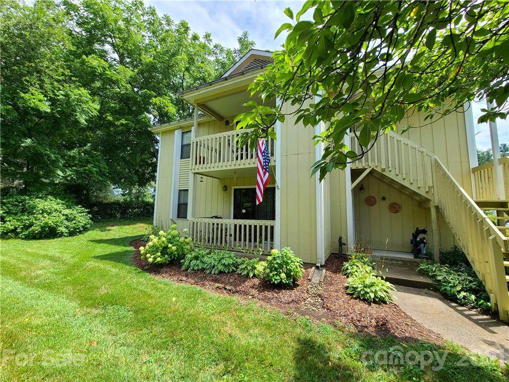 110 Heywood Road - Photo 1