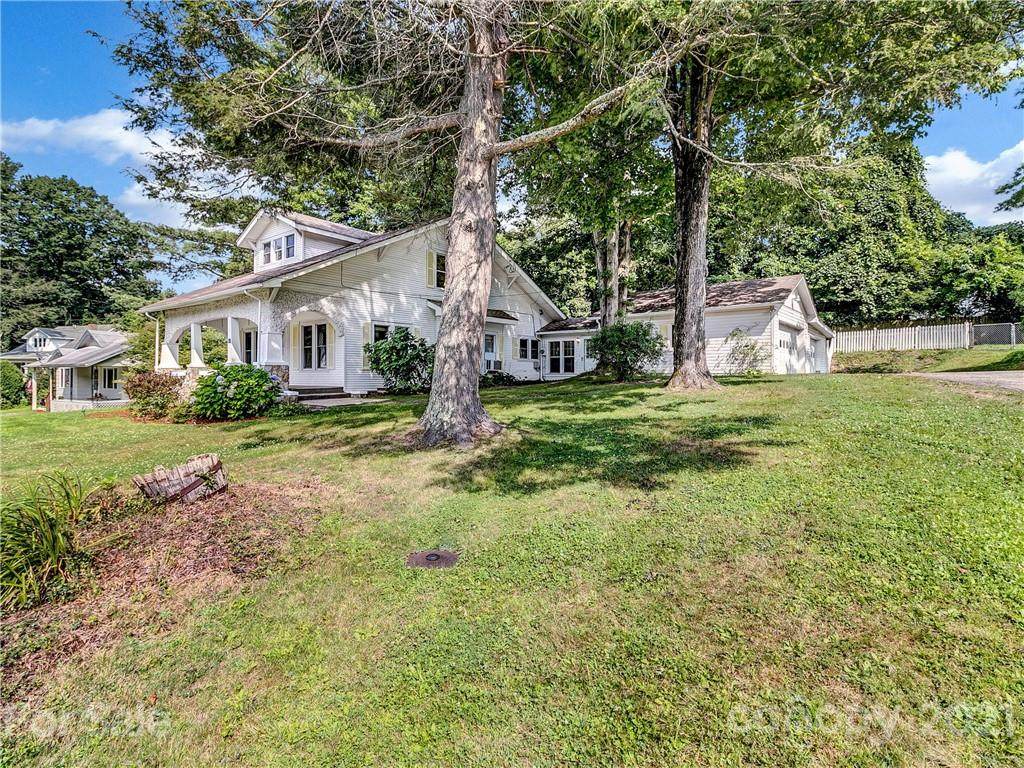 563 Greenwood Road - Photo 1