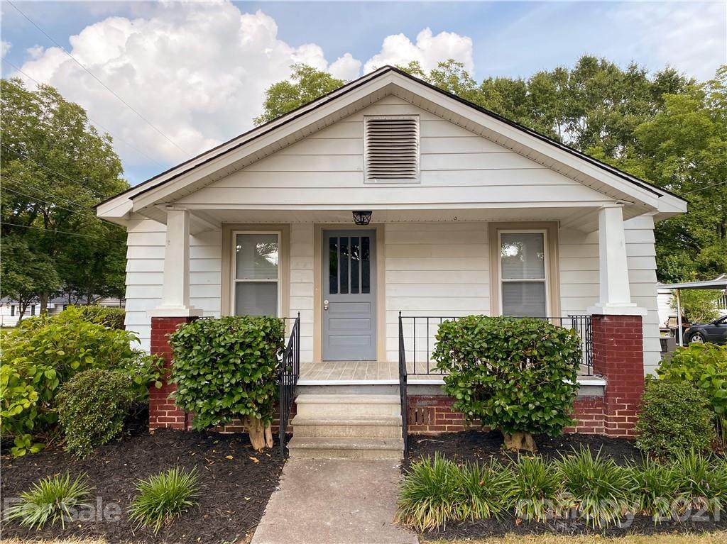 806 Bostian Avenue - Photo 1