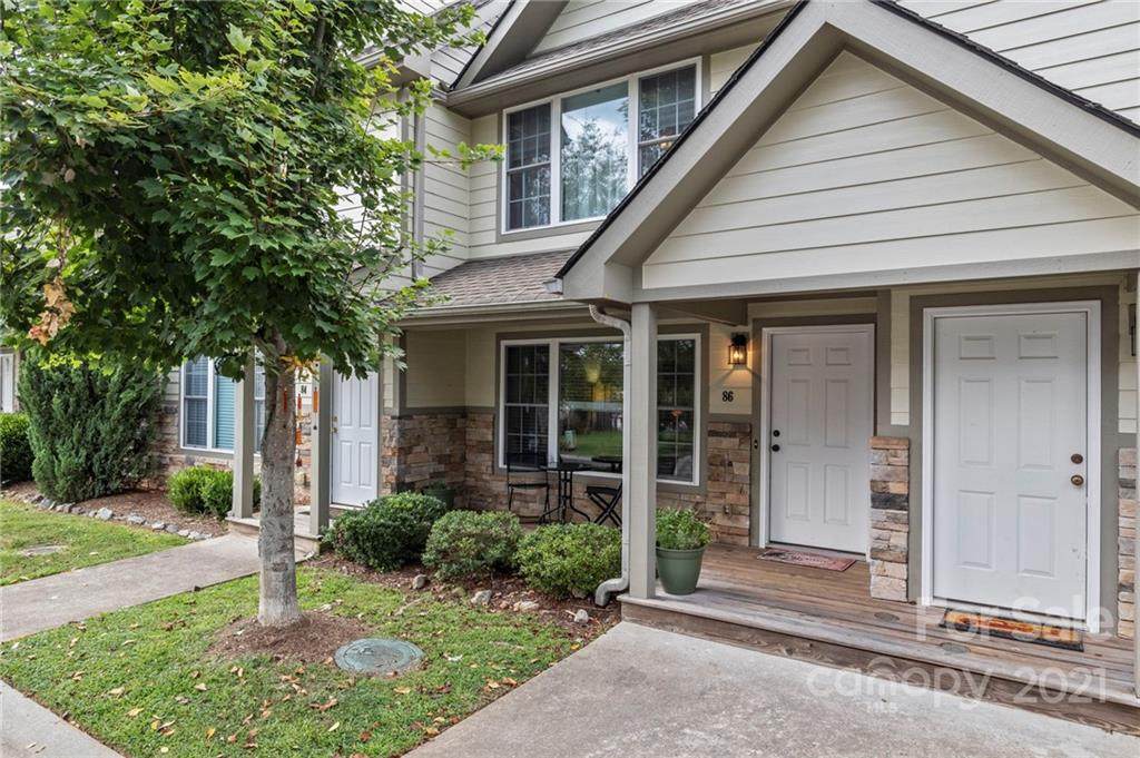 86 Rotunda Circle - Photo 1