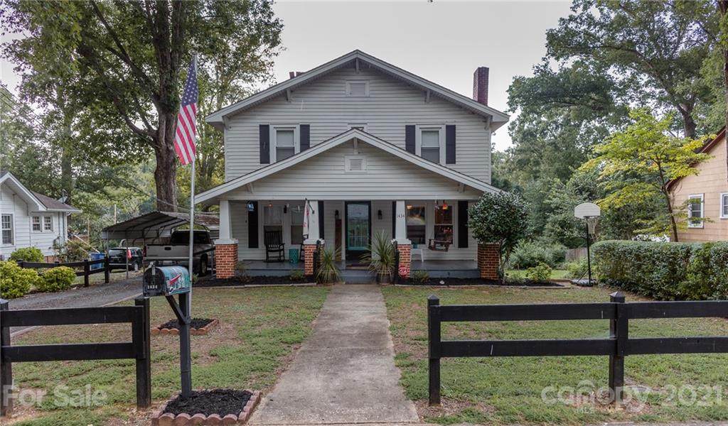 1434 White Oak Avenue - Photo 1