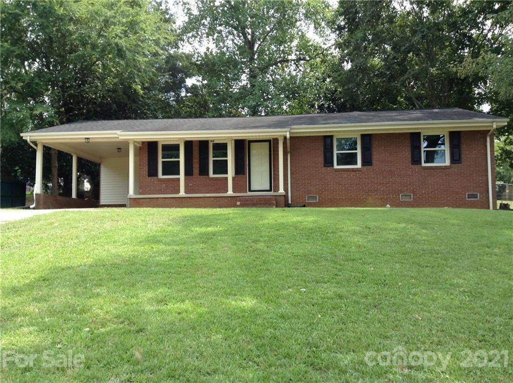 2933 Poplar Circle - Photo 1