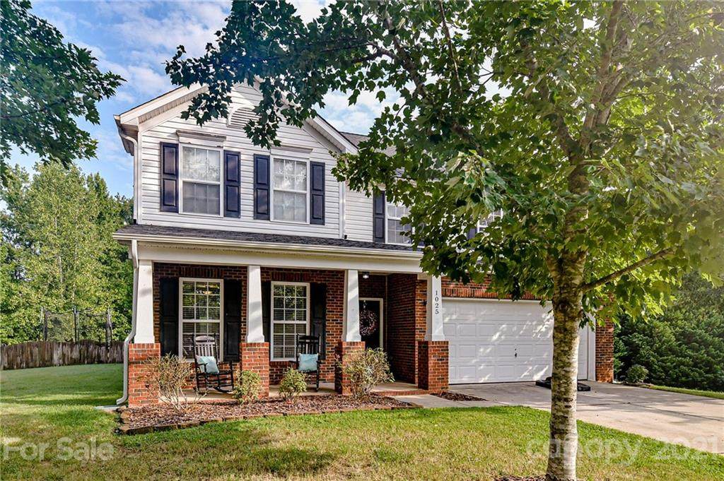 1025 Breakmaker Lane - Photo 1