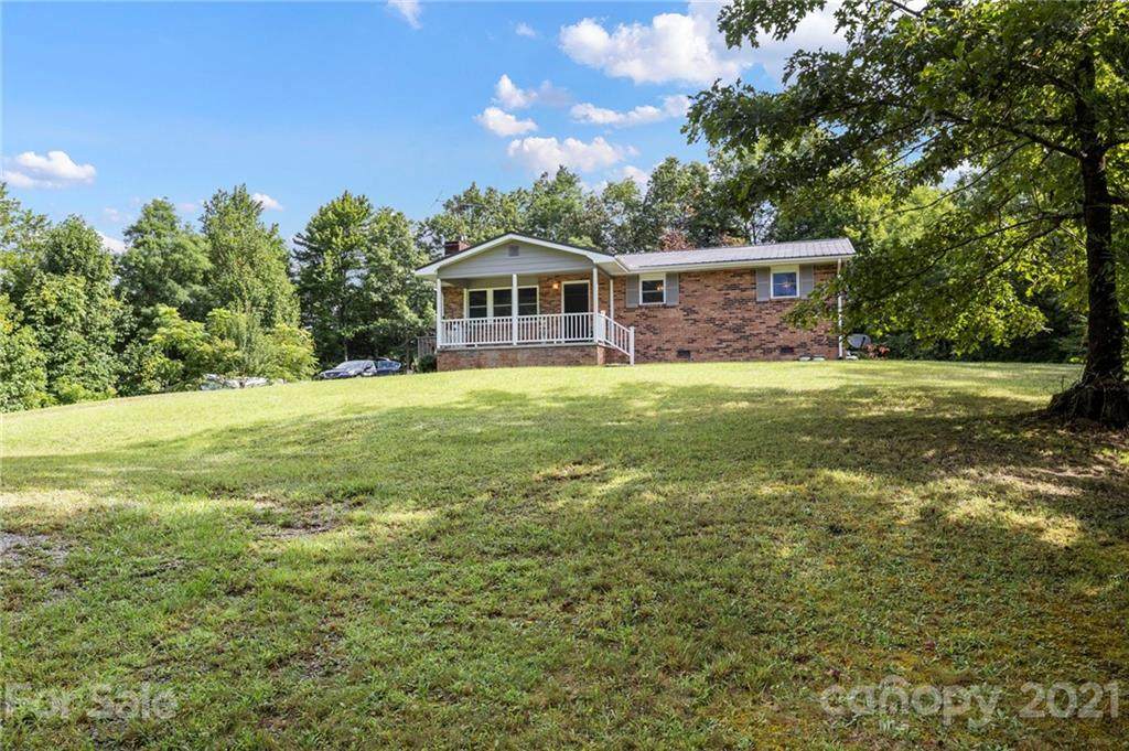 370 Looney Powell Road - Photo 1