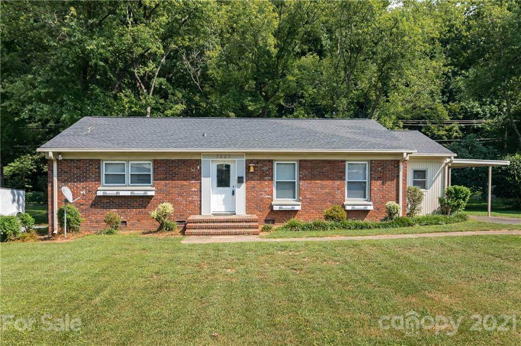 5225 Farmbrook Drive - Photo 1