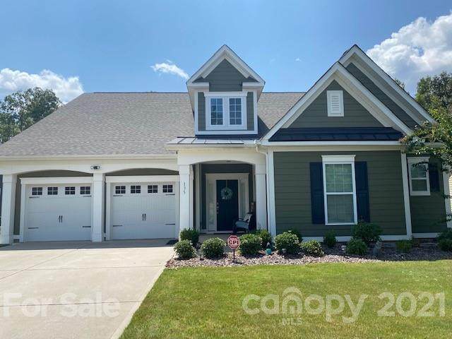 135 Hawks Creek Parkway - Photo 1