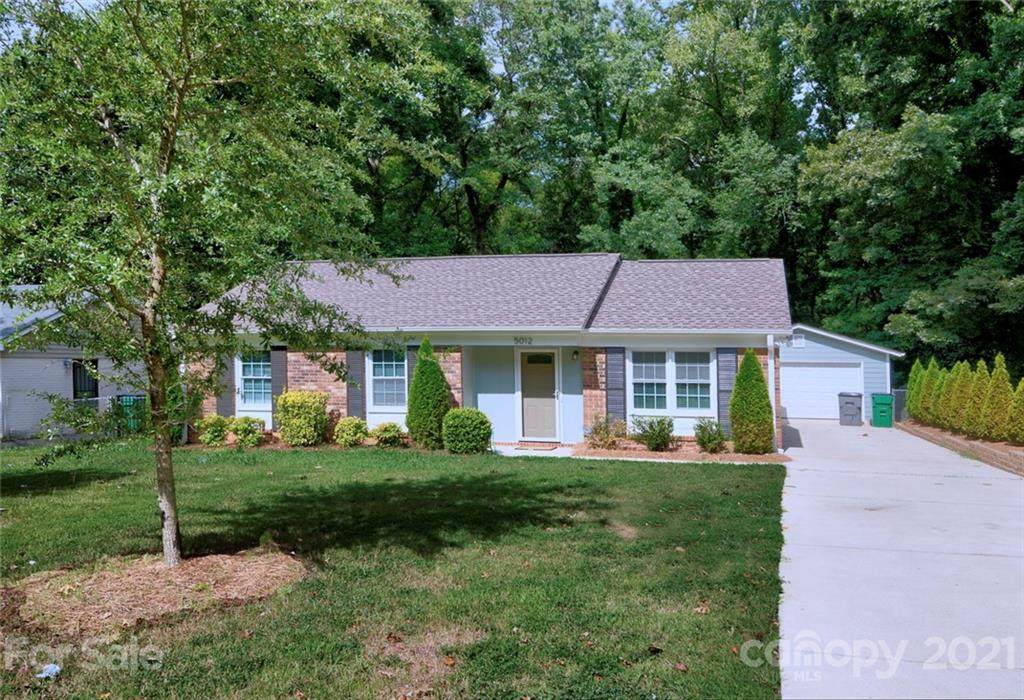 5012 Farm Pond Lane - Photo 1