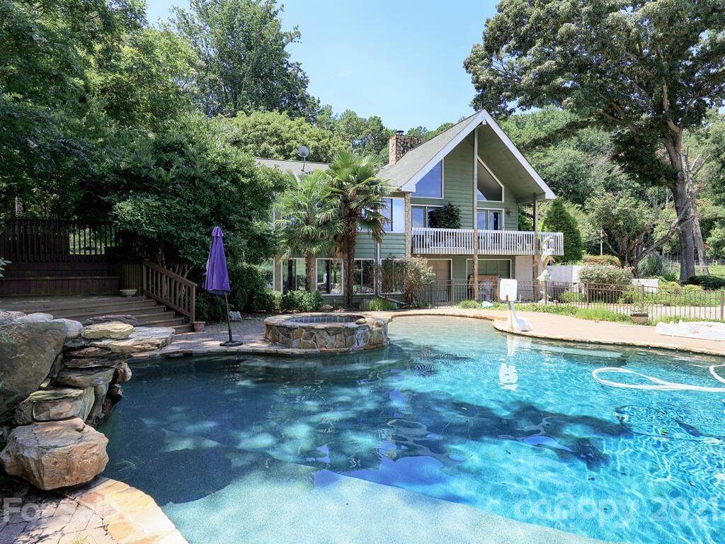14316 Beatties Ford Road - Photo 1