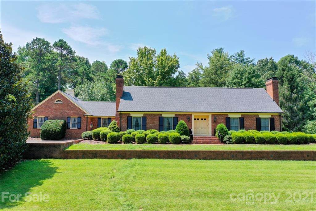 707 Valley Road - Photo 1