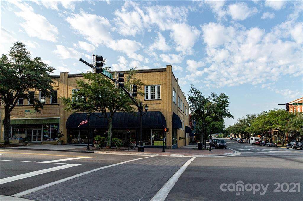 107 Warren Street - Photo 1