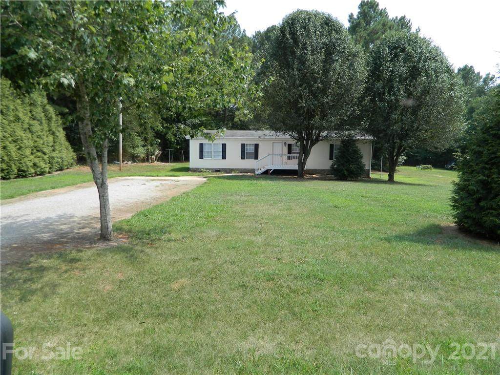 1049 Highland Bluff Court - Photo 1