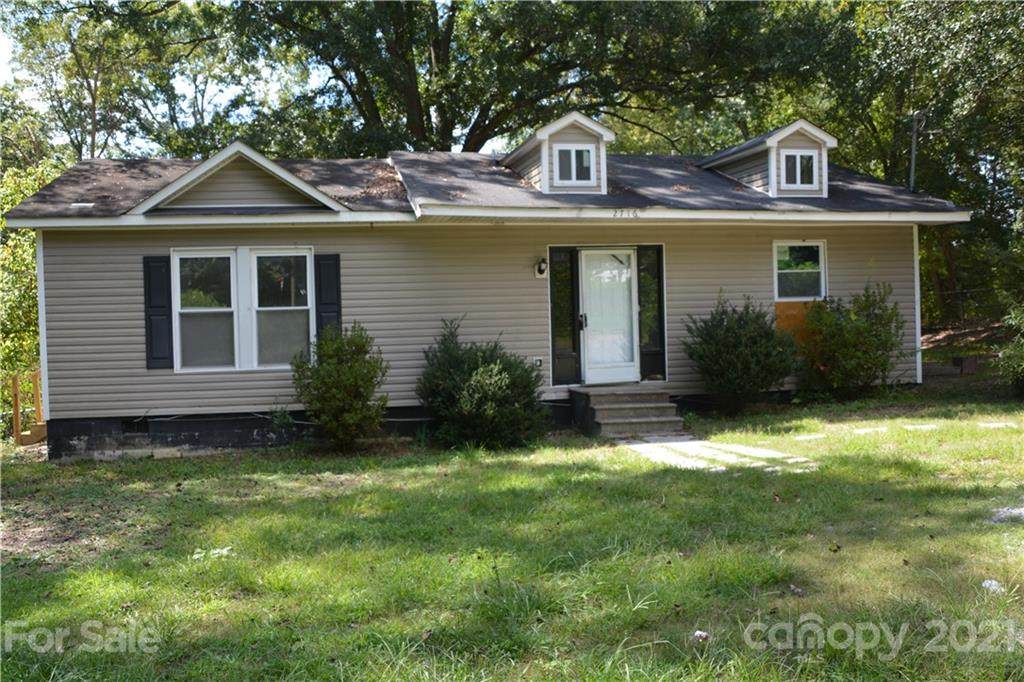 2716 Crawford Avenue - Photo 1