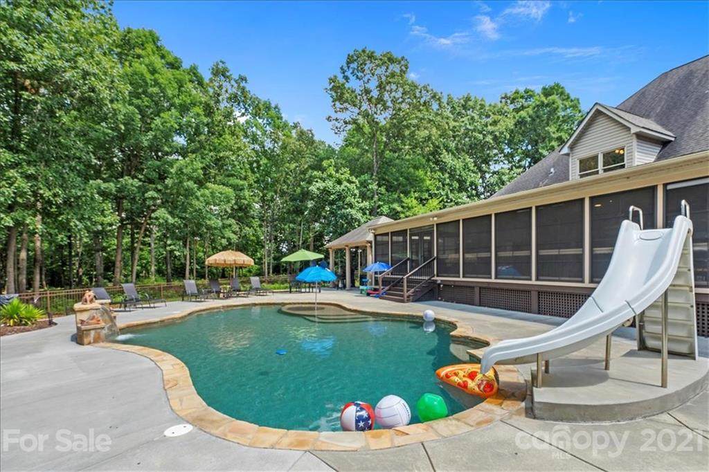518 Cj Thomas Road - Photo 1