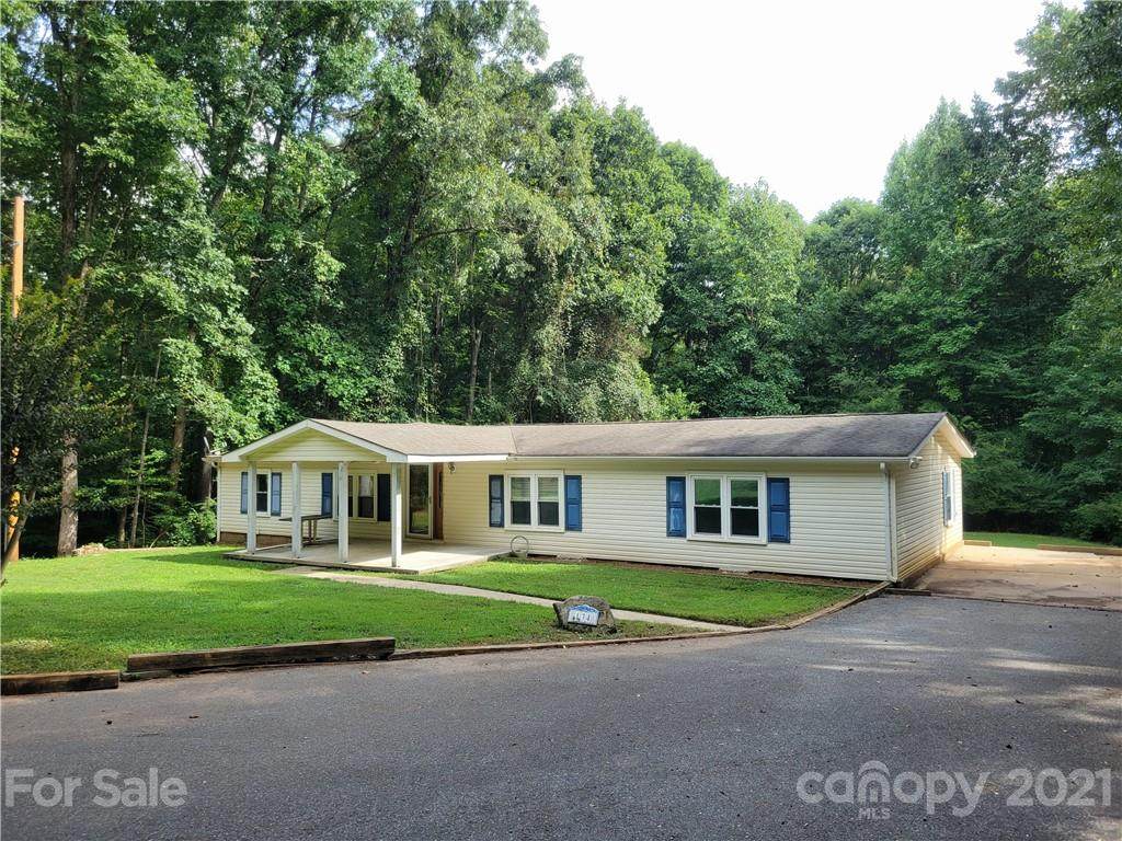 134 Briarpath Court - Photo 1