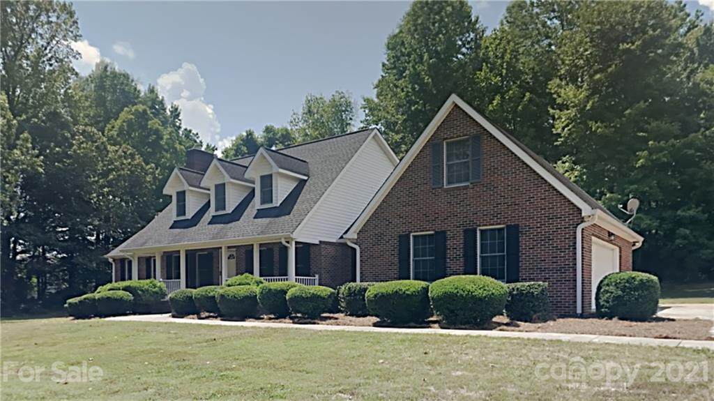 127 Fantasy Lane - Photo 1