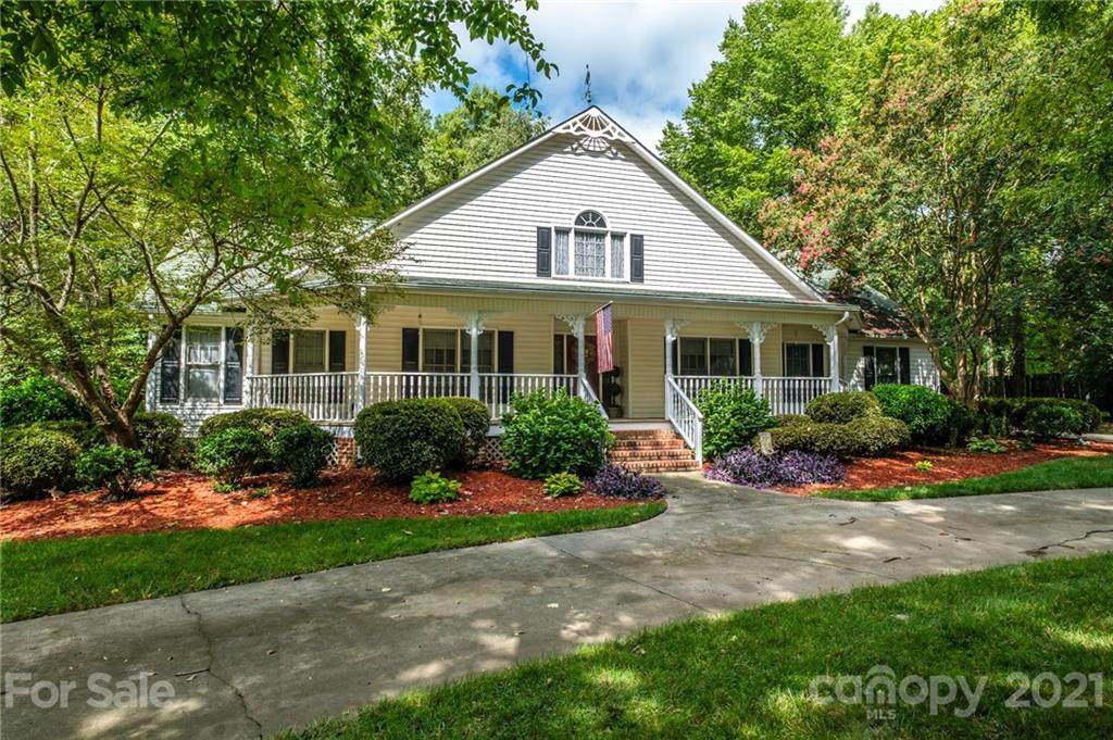 4758 Morris Glen Drive - Photo 1