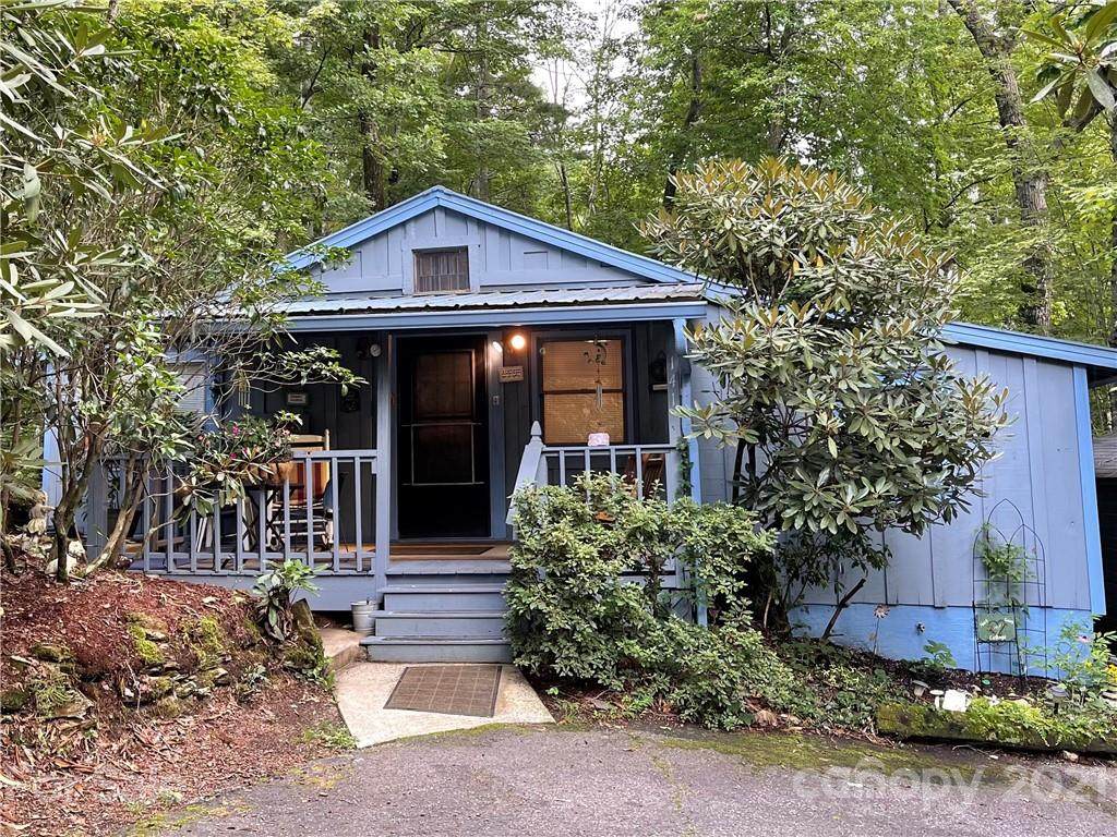 141 Holly Street - Photo 1