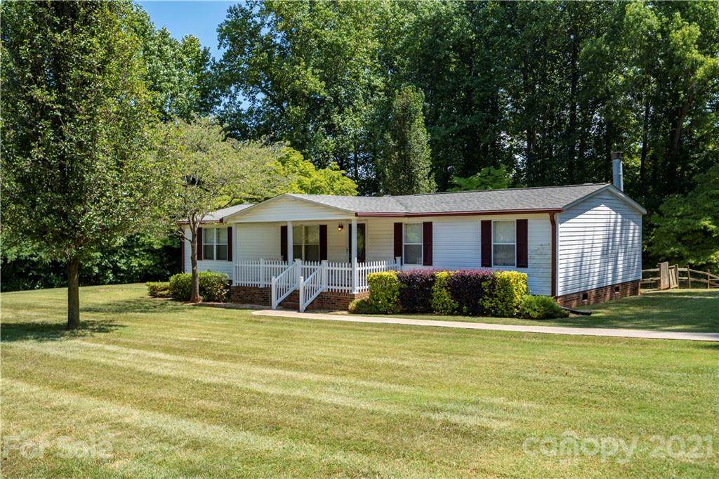 136 Mott Road - Photo 1