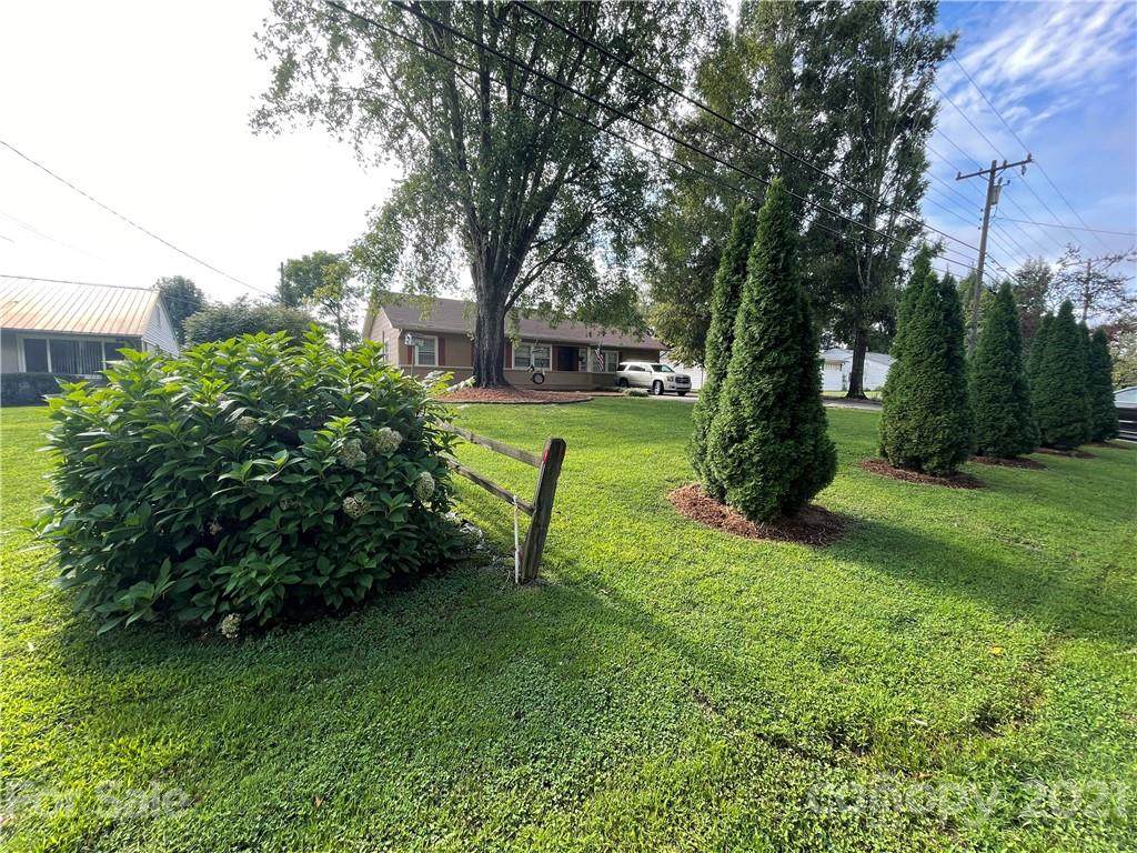 208 Lower Creek Drive - Photo 1