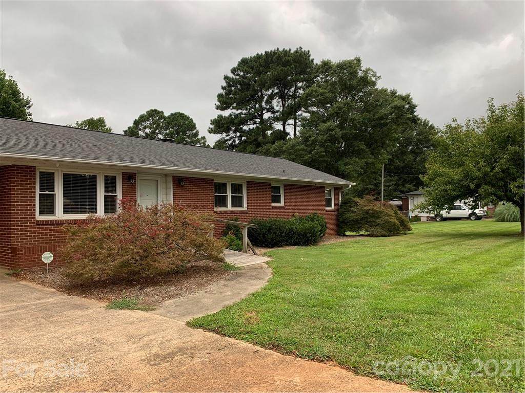1911 Dallas Cherryville Highway - Photo 1