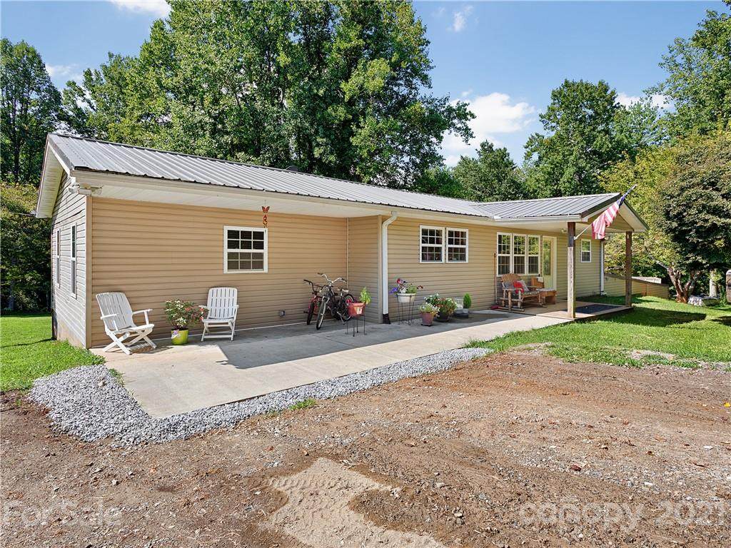 989 Lytle Road - Photo 1