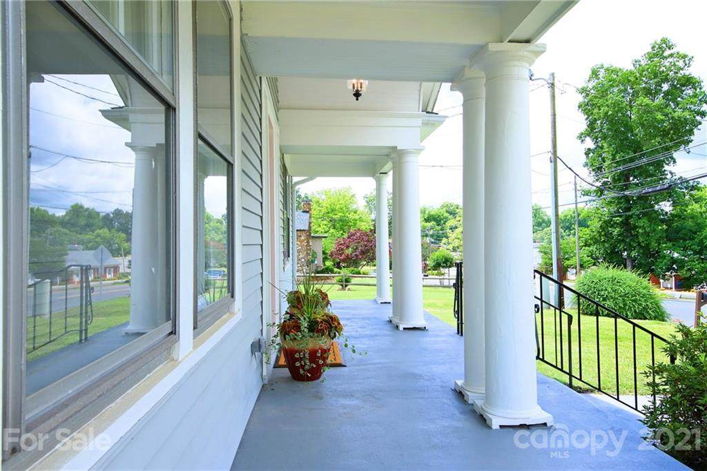 506 Wood Street - Photo 1
