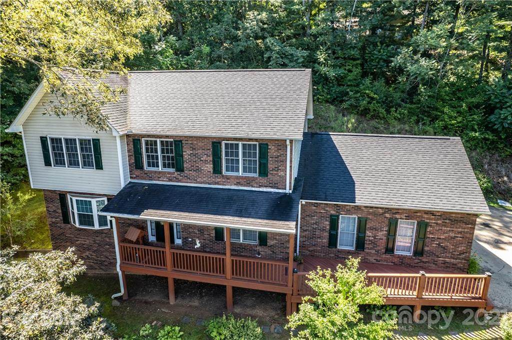 32 Huntington Chase Drive - Photo 1