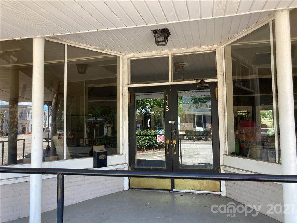 118 Hampton Street - Photo 1