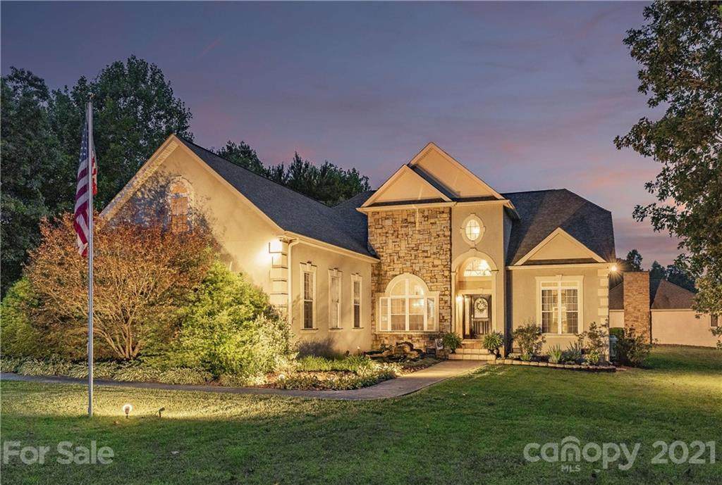154 Heathrow Lane - Photo 1