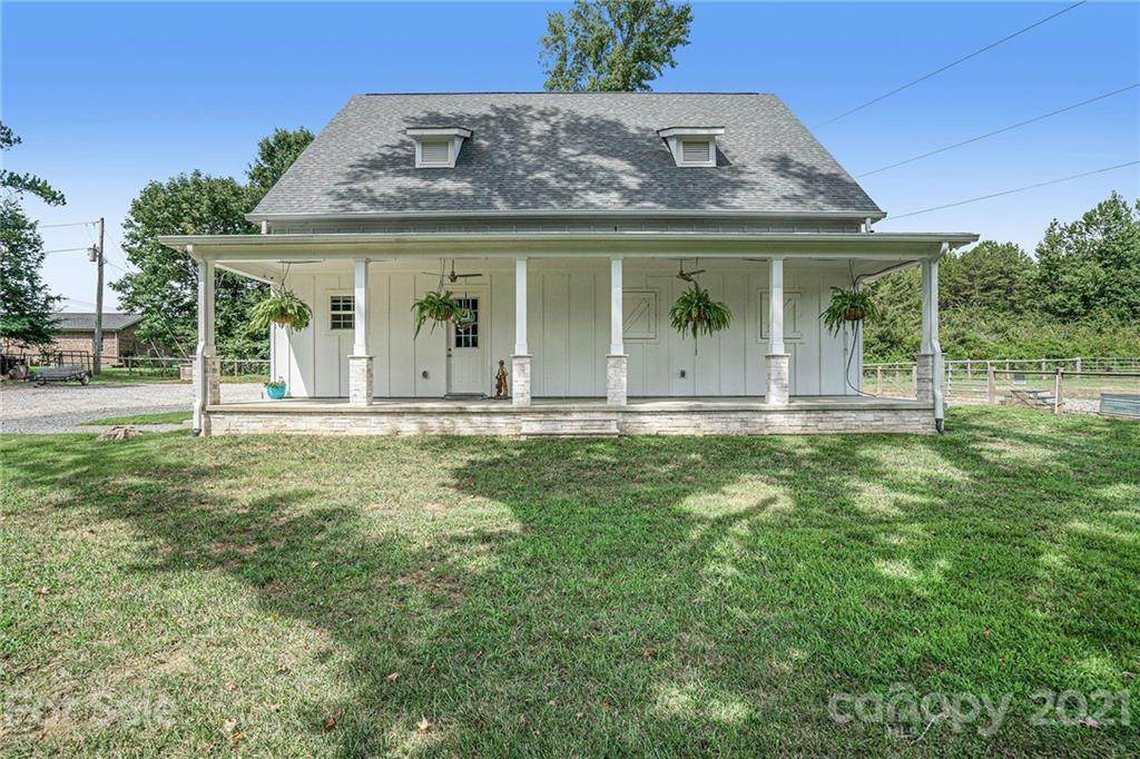 2221 Waxhaw Marvin Road - Photo 1