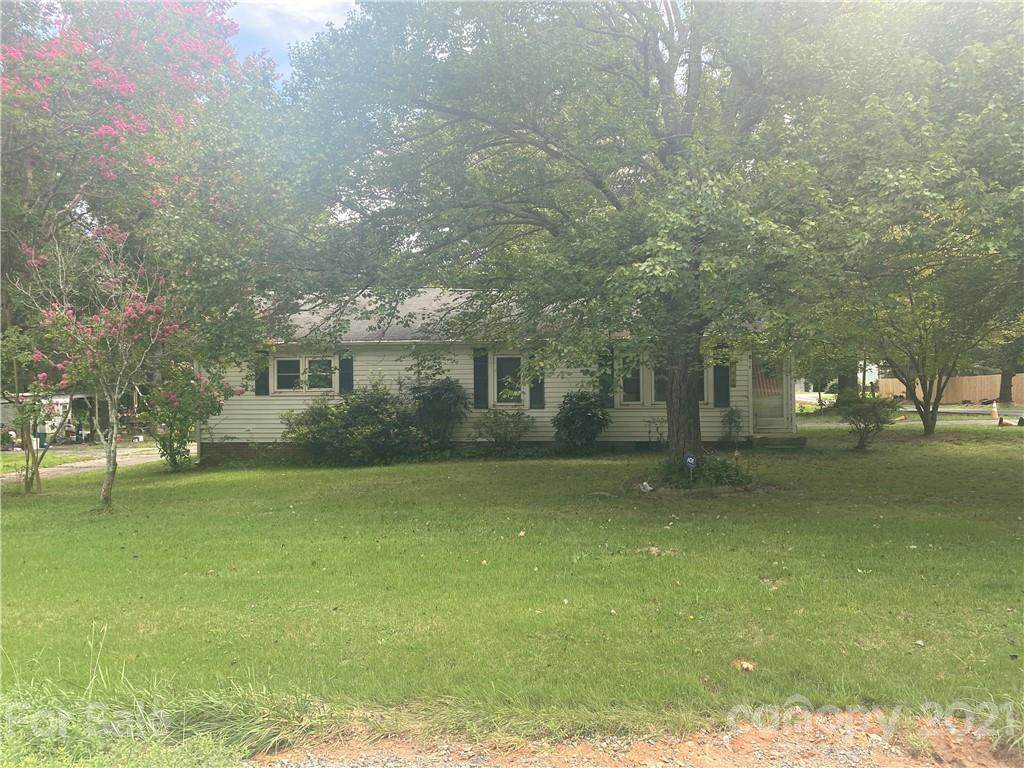 275 Linda Street - Photo 1