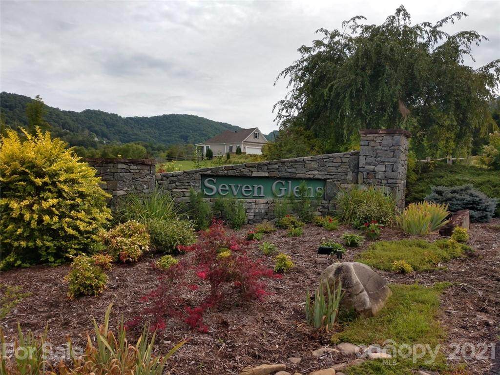 926 Seven Glens Drive - Photo 1