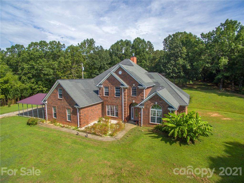 556 Sedona Drive - Photo 1