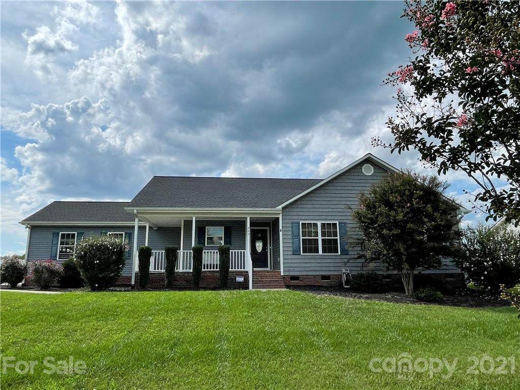 240 Lone Pine Road - Photo 1