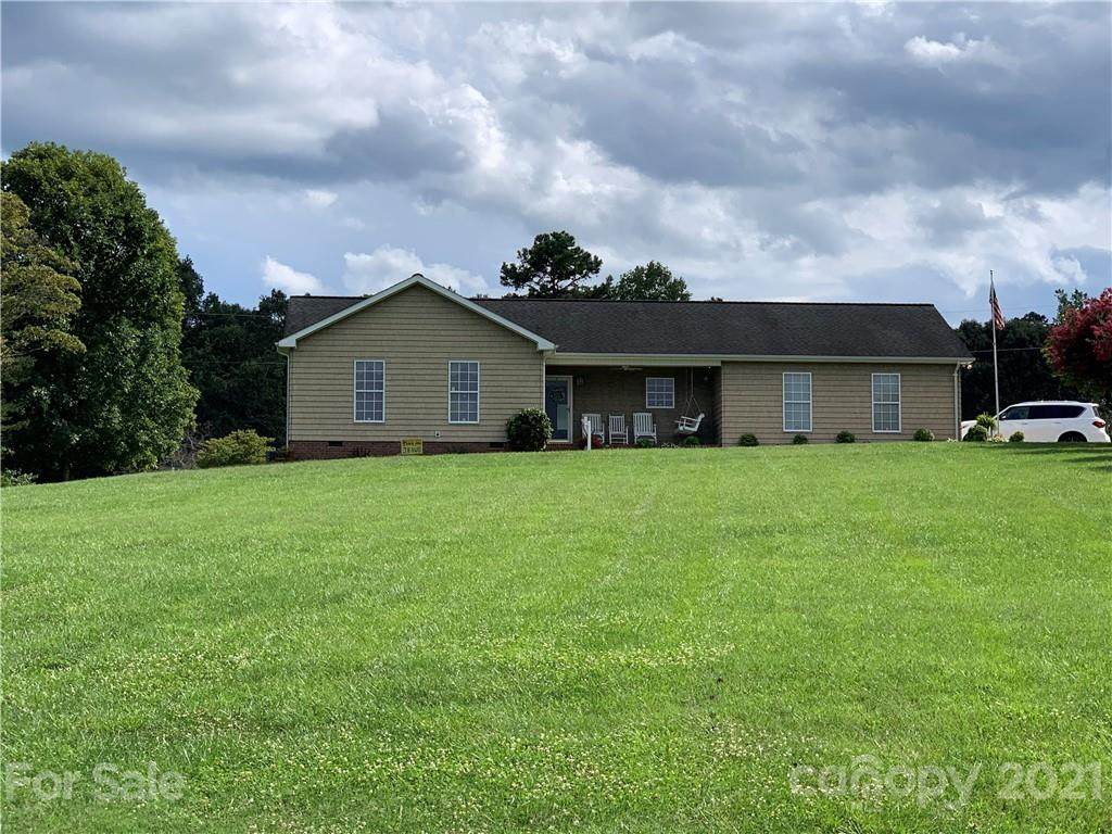 4358 Chantilly Drive - Photo 1