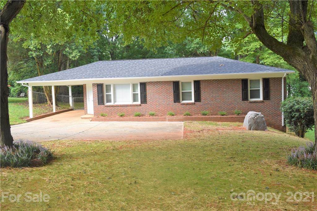 109 Lafayette Road - Photo 1