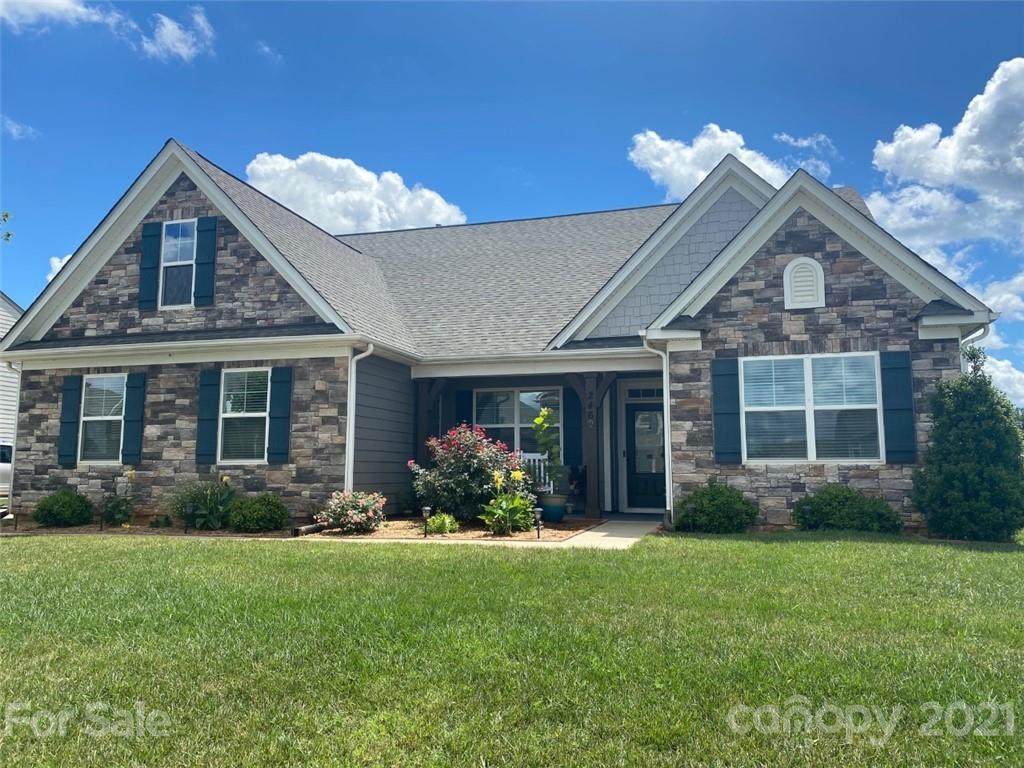 246 Bushney Loop - Photo 1