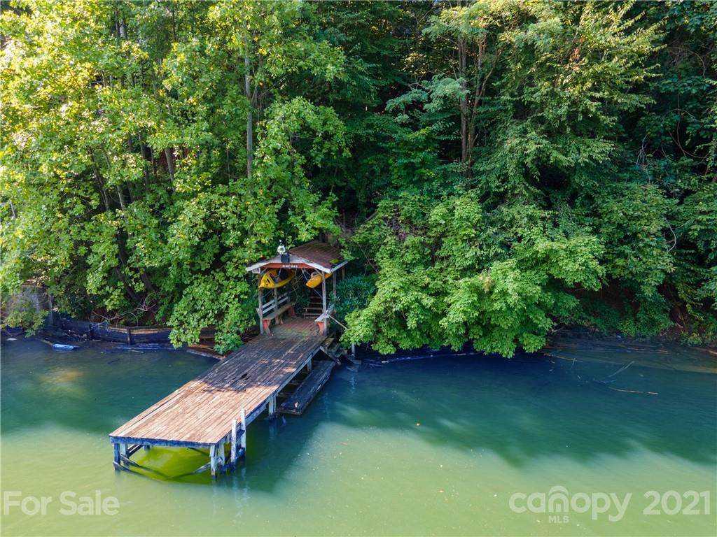 288 Mark Twain Drive - Photo 1