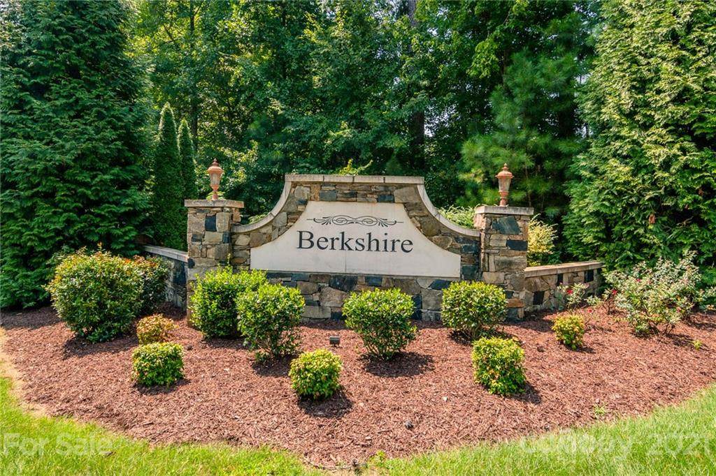 1025 Readsboro Drive - Photo 1