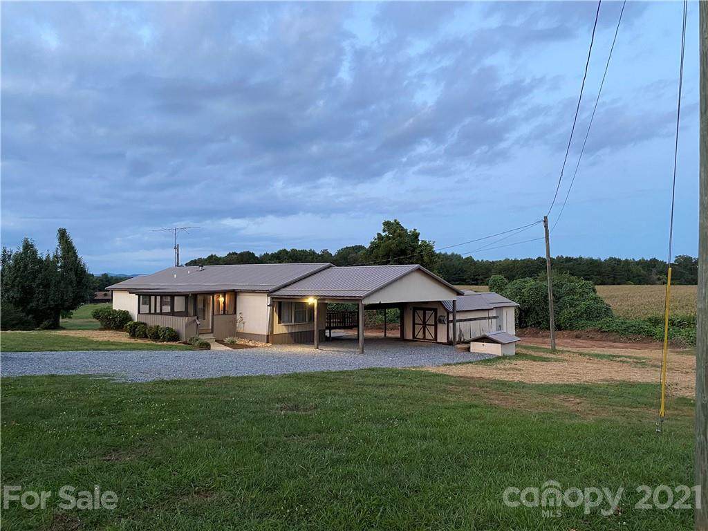 4918 Ike Starnes Road - Photo 1
