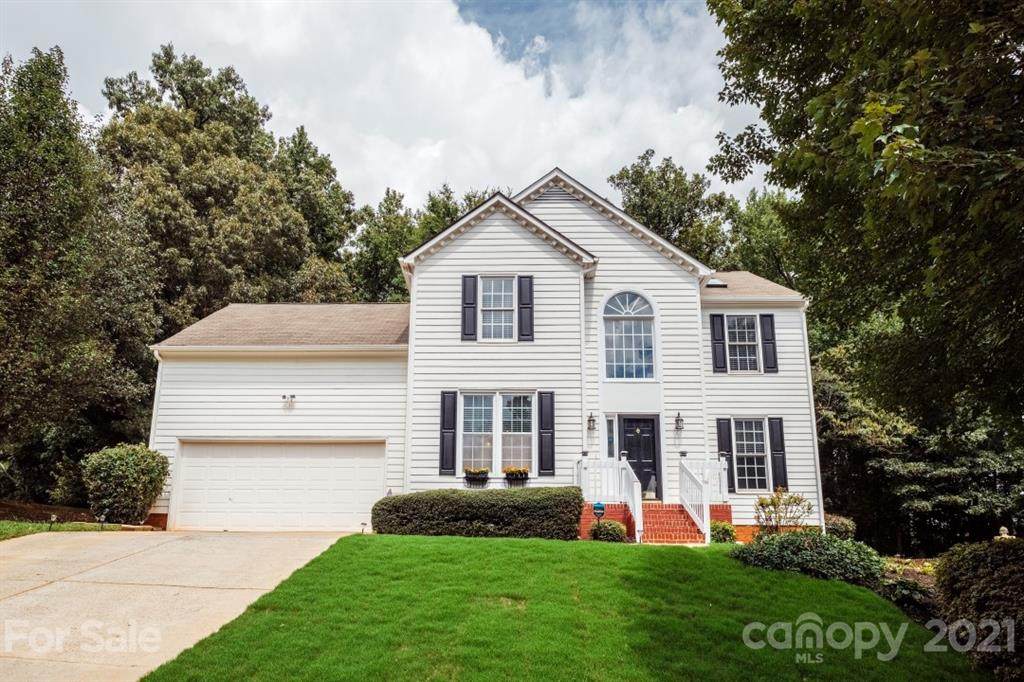 3304 Caernarvon Court - Photo 1