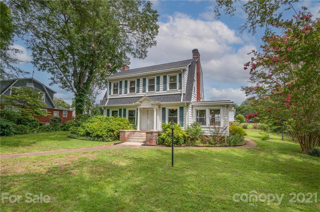 212 Washington Street - Photo 1