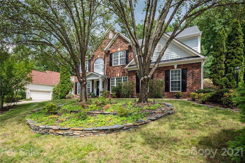 9926 Zackery Avenue - Photo 1