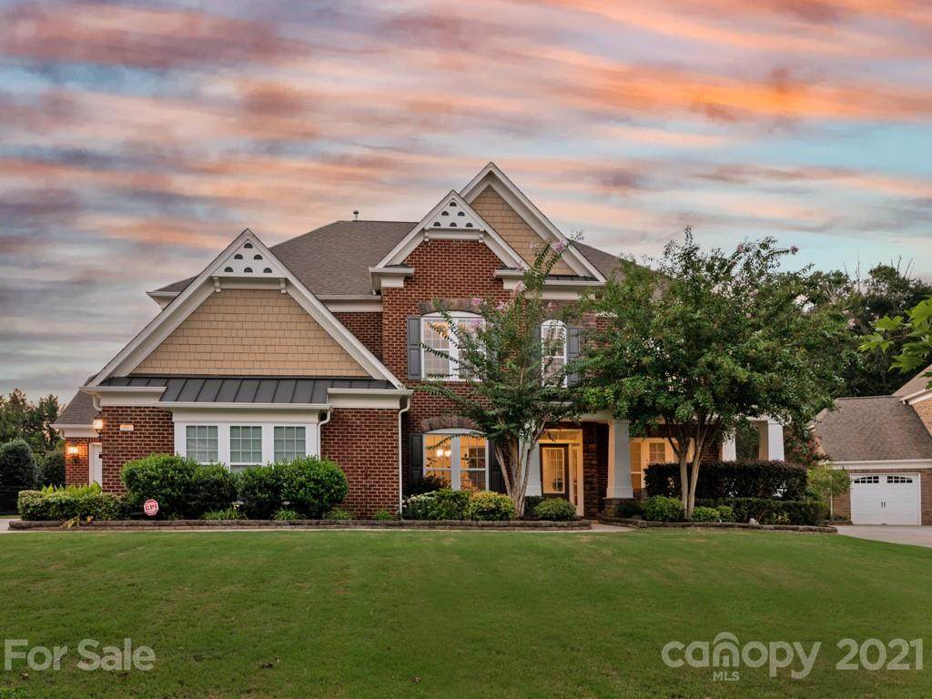 2607 Catesby Drive - Photo 1