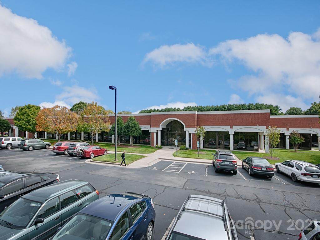 200 Ridgefield Court - Photo 1
