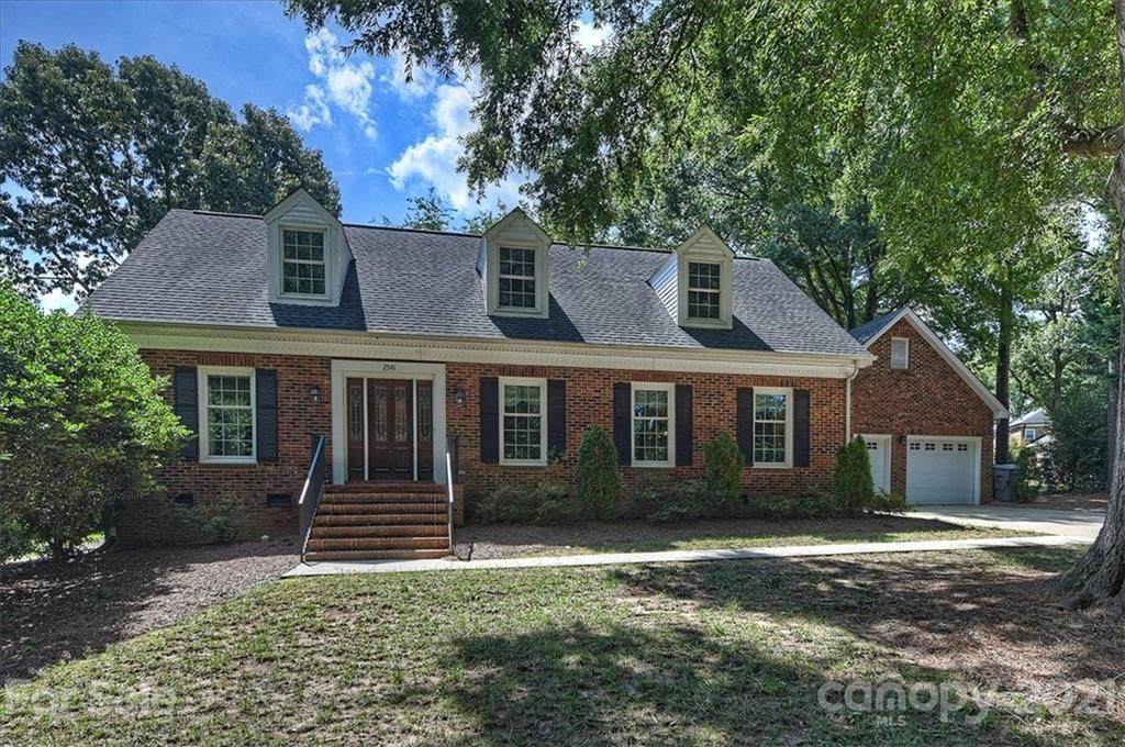 2541 Robin Hill Drive - Photo 1